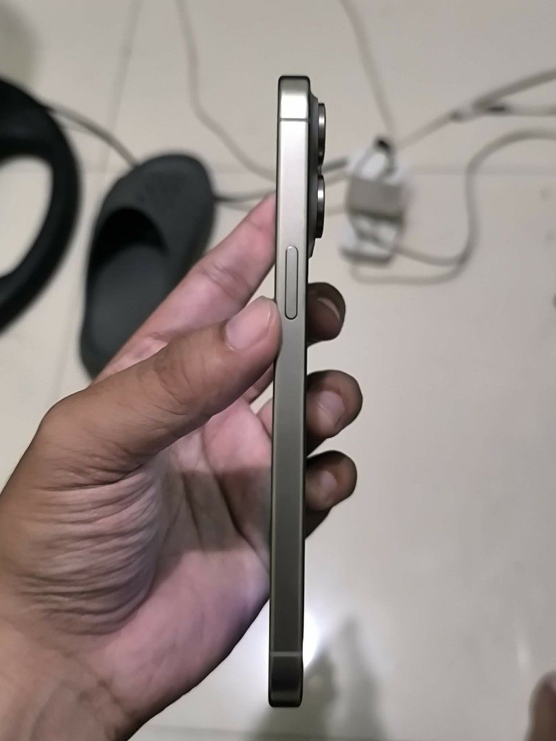 Iphone 15 Promax_256 gb (Category: iPhone 15 Series) located in Manila. Submitted by bvrlordona (Listing ID 1461870319, Image 3). Description: 📱 iPhone 15 Pro Max 256GB — PRISTINE CONDITION ✨ Super Kinis / Pristine Condition 💾 256GB 🔋 89% Battery Health 🇵🇭 ZP/A Variant 📦 Complete Original Packaging 🔌 Original Apple Cable 🧾 With Receipt 🛠️ No Repair History ✅ No scratches ✅ No dents ✅ No issues ✅ Everything working perfectly ✅ Face ID / T