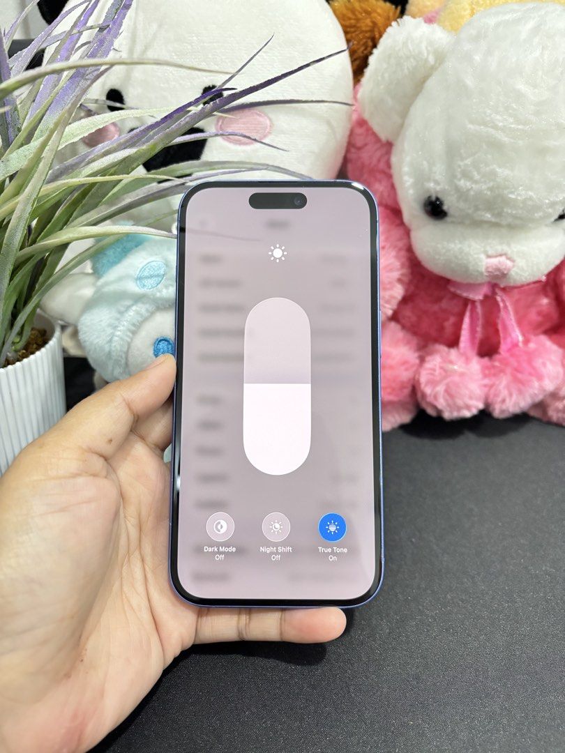 IPHONE 16 128GB 83% no swap (Category: iPhone 16 Series) located in Mandaluyong City. Submitted by cellspaceph (Listing ID 1461879592, Image 3). Description: IPHONE 16 128GB factory unlocked 83% battery health all working any sim issue: minimal dents, hairline scratch screen php30,500‼️unit only no swap 📍near mrt shaw .
