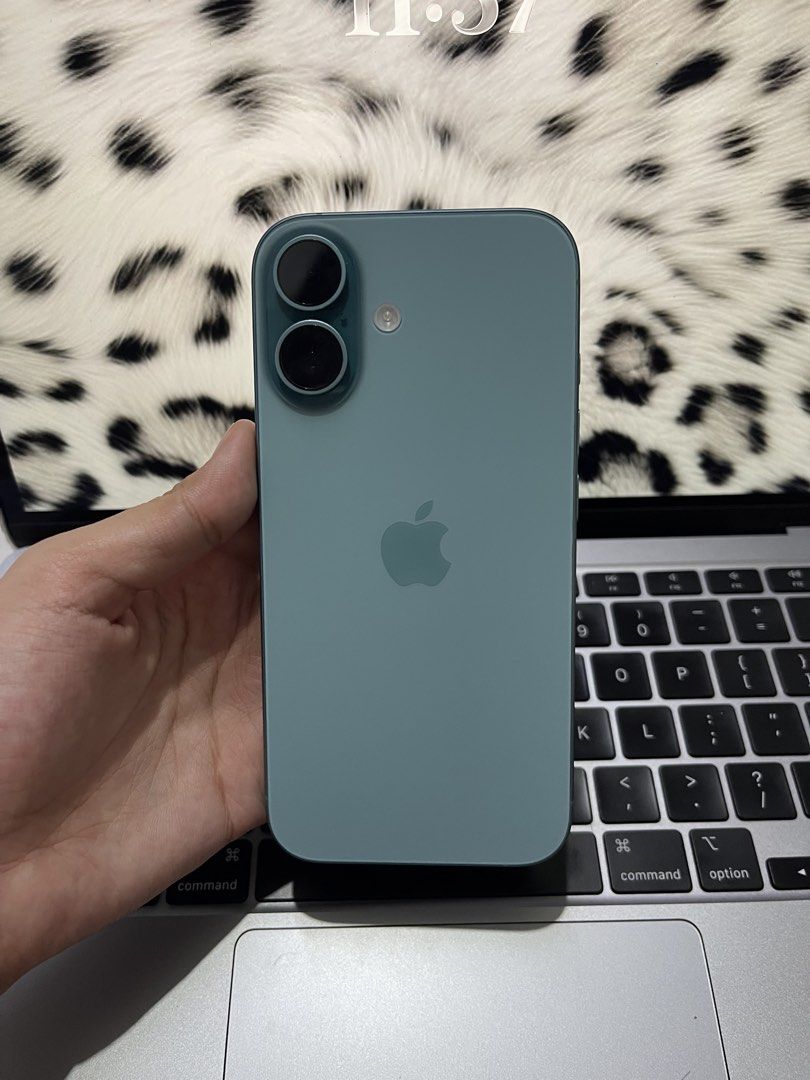 Iphone 16 - Teal 💚 (Category: iPhone 16 Series) located in Manila. Submitted by madielovescheese (Listing ID 1461976825, Image 1). Description: Iphone 16 - Teal (slightly negotiable) 📍128 gb 📍97% Battery Health (253 cycle count as of now) 📍Under warranty until October 14, 2026 📍Openline, No sim restrictions 📍IOS 26.6.1 (safe na safe i-update) 📍unli reset 📍super kinis, lady owned 📍Inclusions - Unit - Cases - Tempered (already installed) -