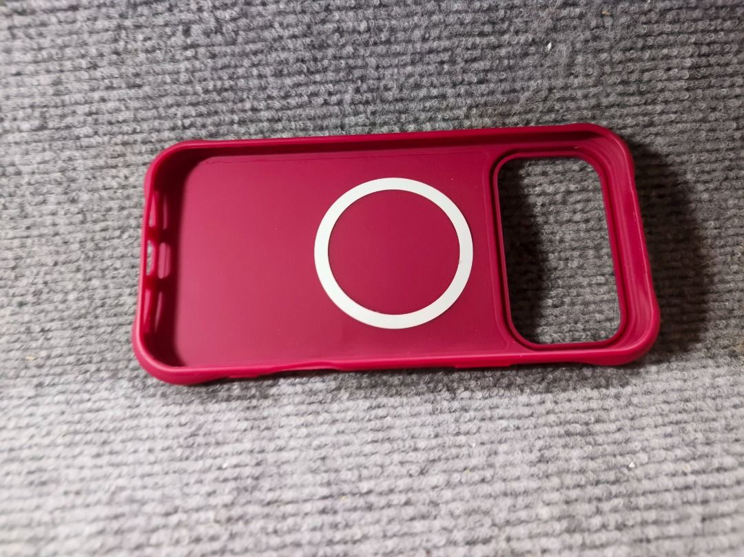 Iphone 17 promax casing (Category: Cases & Sleeves) located in San Leonardo. Submitted by burgossanleonardo.12345 (Listing ID 1461834941, Image 3). Description: No original plastic cover Still brand new or unused .