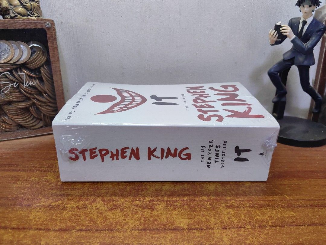 IT (Trade Paperback) - Stephen King (Category: Magazines) located in Tarlac. Submitted by chapterse7en (Listing ID 1461289628, Image 3). Description: IMPORTANT: Serious buyers only. Lowballers and unresponsive buyers who ghost the chat will be automatically BLOCKED. Please do not message if you have no real intention of purchasing. Thank you for respecting my time. Brandnew Remaindered Copy Trade Paperback May or may not have minor imperfections 