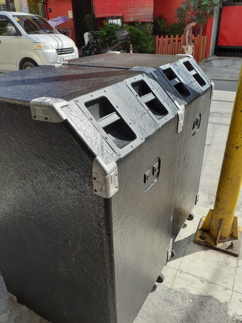 JBL EON-15 Speakers, Crown Amp, DBX EQ, Cables, Rack (Category: Soundbars, Speakers & Amplifiers) located in Makati City. Submitted by adrianledg (Listing ID 1461811271, Image 2). Description: - Complete PA system perfect for events and gigs. - Includes two JBL EON-15 powered speakers. - Comes with speaker stands. - Crown power amplifier included. - DBX equalizer in a rack. - All necessary cables are provided. - Ready to plug and play! subzero d1