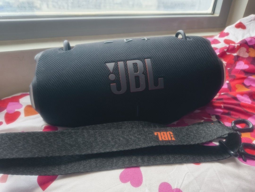 JBL Xtreme 3 Portable Waterproof Bluetooth Speaker (Category: Soundbars, Speakers & Amplifiers) located in Quezon City. Submitted by dash06 (Listing ID 1461824763, Image 1). Description: - JBL Xtreme 4 Speaker (Black) - Includes original strap - Long-lasting battery life - Seamless Bluetooth connectivity - JBL App compatible for EQ and sound customization - Ideal for parties and everyday listening.
