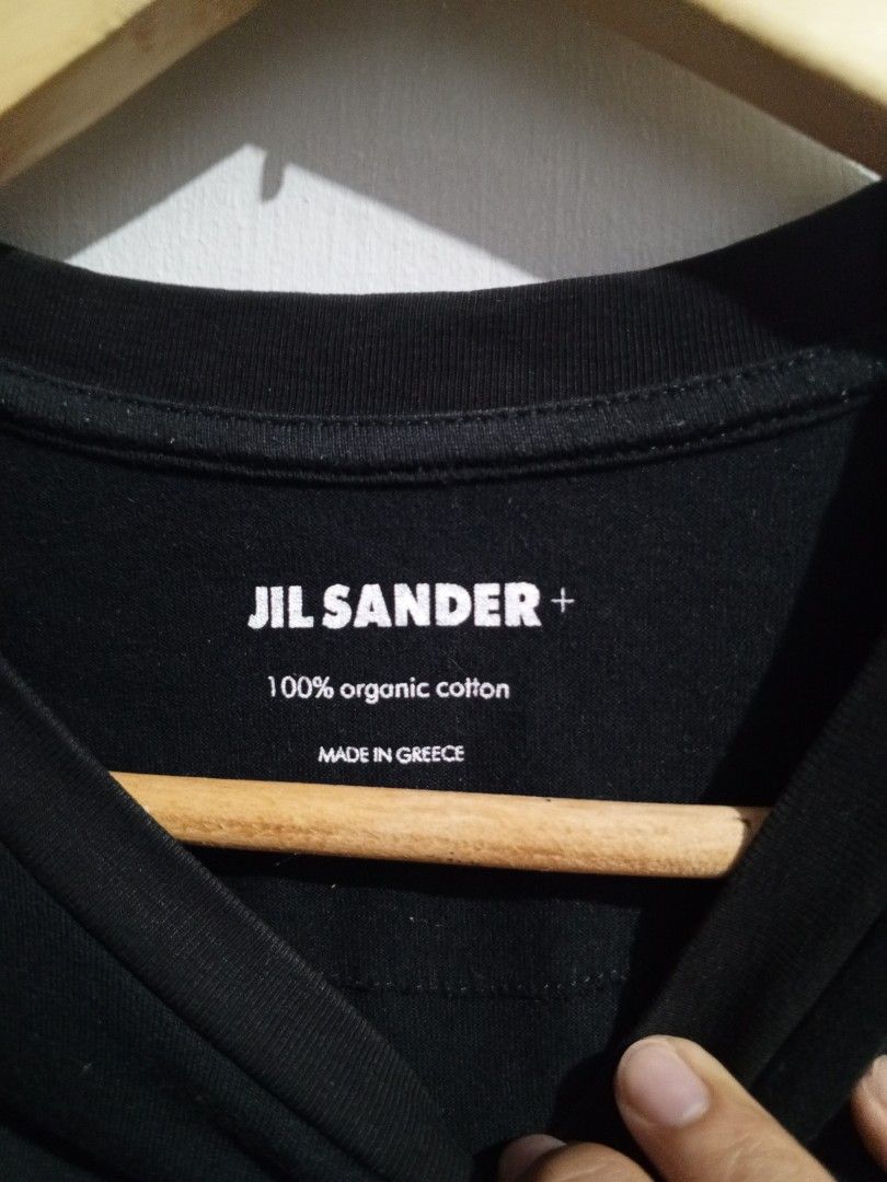 Jil Sander + shirt (Category: Tshirts & Polo Shirts ) located in Santa Maria. Submitted by paulo-garcia21 (Listing ID 1461816940, Image 2). Description: med on tag 17 by 26.5 small fittings excellent condition no issue.