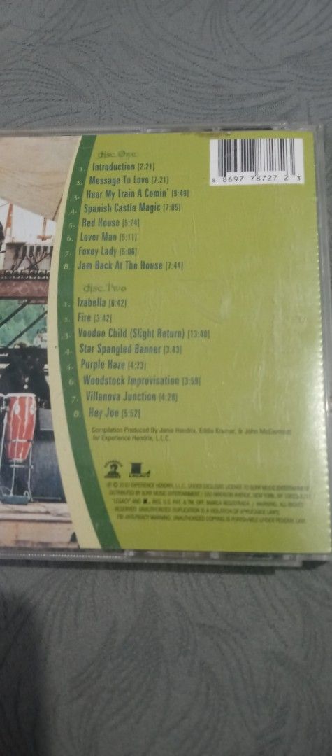 Jimi Hendrix - Live & Unreleased CD (Category: CDs & DVDs) located in Floridablanca. Submitted by reddiamonds777 (Listing ID 1461896688, Image 2). Description: - Jimi Hendrix Live & Unreleased CD - Features live recordings and unreleased tracks - Includes hits like 'Woodstock' and 'Fire' - A must-have for any Hendrix fan - Classic collection.