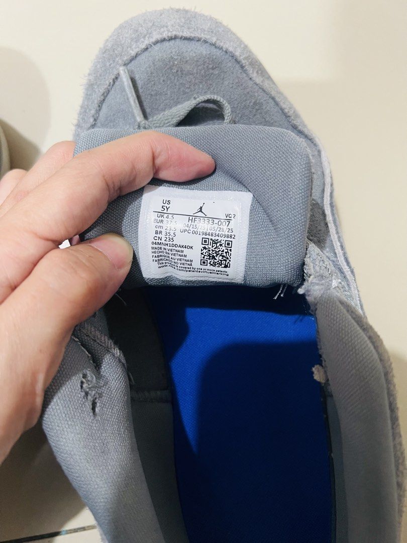 Jordan Flight Court (Category: Babies & Kids Fashion) located in Angeles City. Submitted by qtie_1987 (Listing ID 1461873214, Image 2). Description: Original Jordan Flight Court – Cool Grey size 5y👟 ✨ Original Jordan 📌 Color: Cool Grey 📦 Meet-up or shipping available 🚚 Shipping fee to be shouldered by buyer PM for more details. 😊.