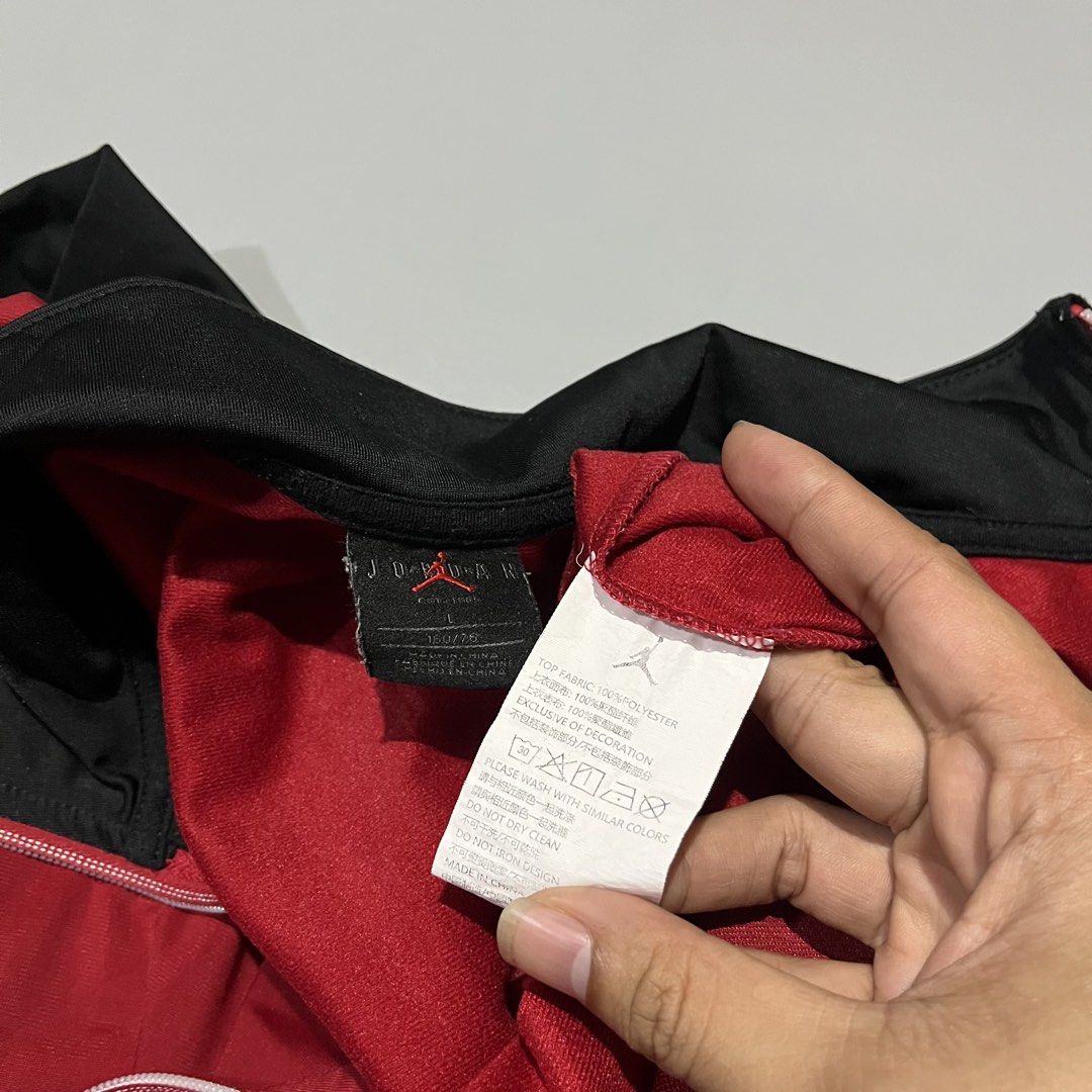 Jordan Full-Zip Track Jacket (Category: Babies & Kids Fashion) located in Manila. Submitted by tnerb_buynsell1 (Listing ID 1461975219, Image 3). Description: 160/76 on tag As new condition Color rate 9.6/10 No issues .
