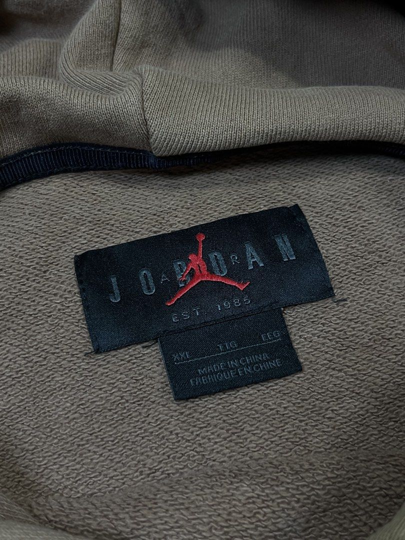 JORDAN HOODIE (Category: Coats, Jackets and Outerwear) located in Manila. Submitted by bagayanagi11491 (Listing ID 1461944172, Image 3). Description: JORDÀN (hoodie brown) Excellent Condition Size: XL - XXL (25x30) Issue: None 📩📩.