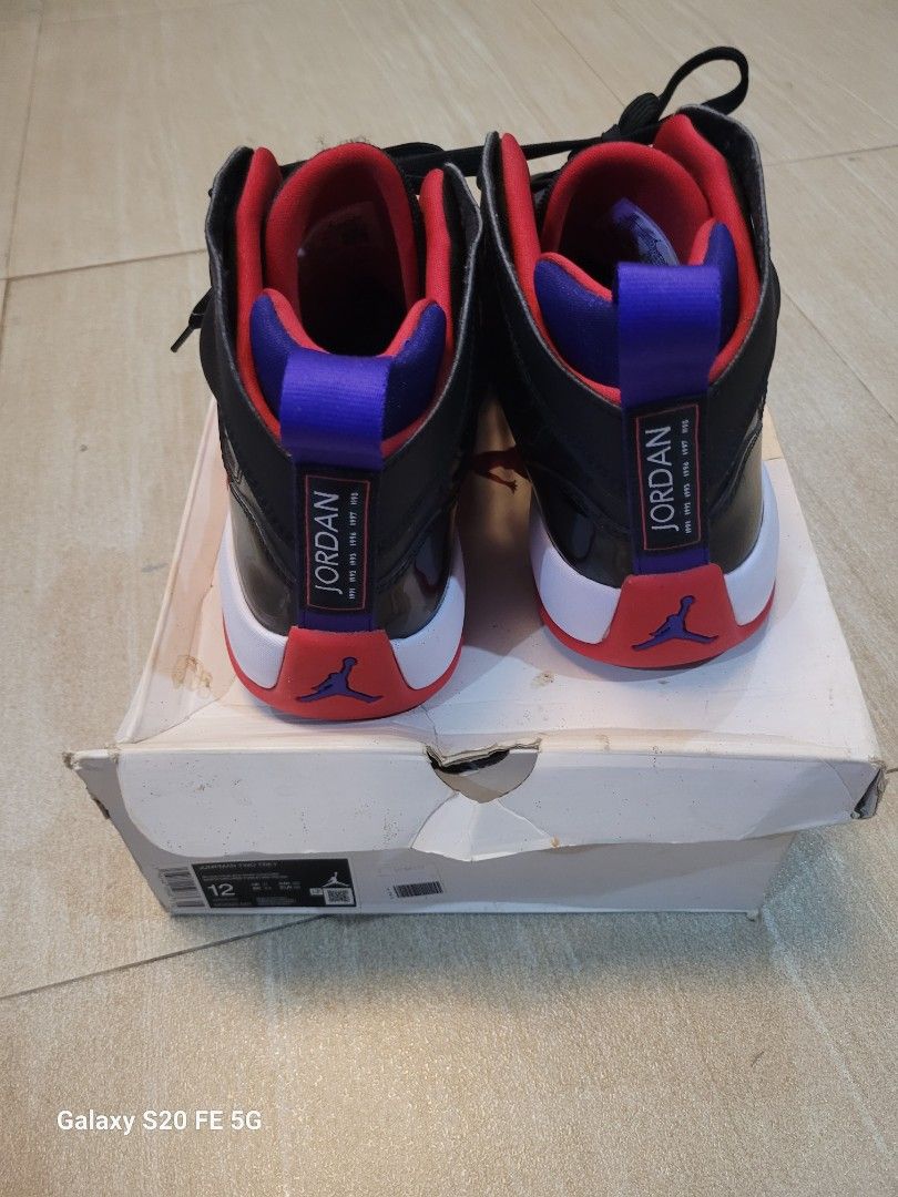 Jordan Jumpman two trey (Category: Casual Shoes) located in Manila. Submitted by ronaldsor63555 (Listing ID 1461878533, Image 2). Description: like new used once.
