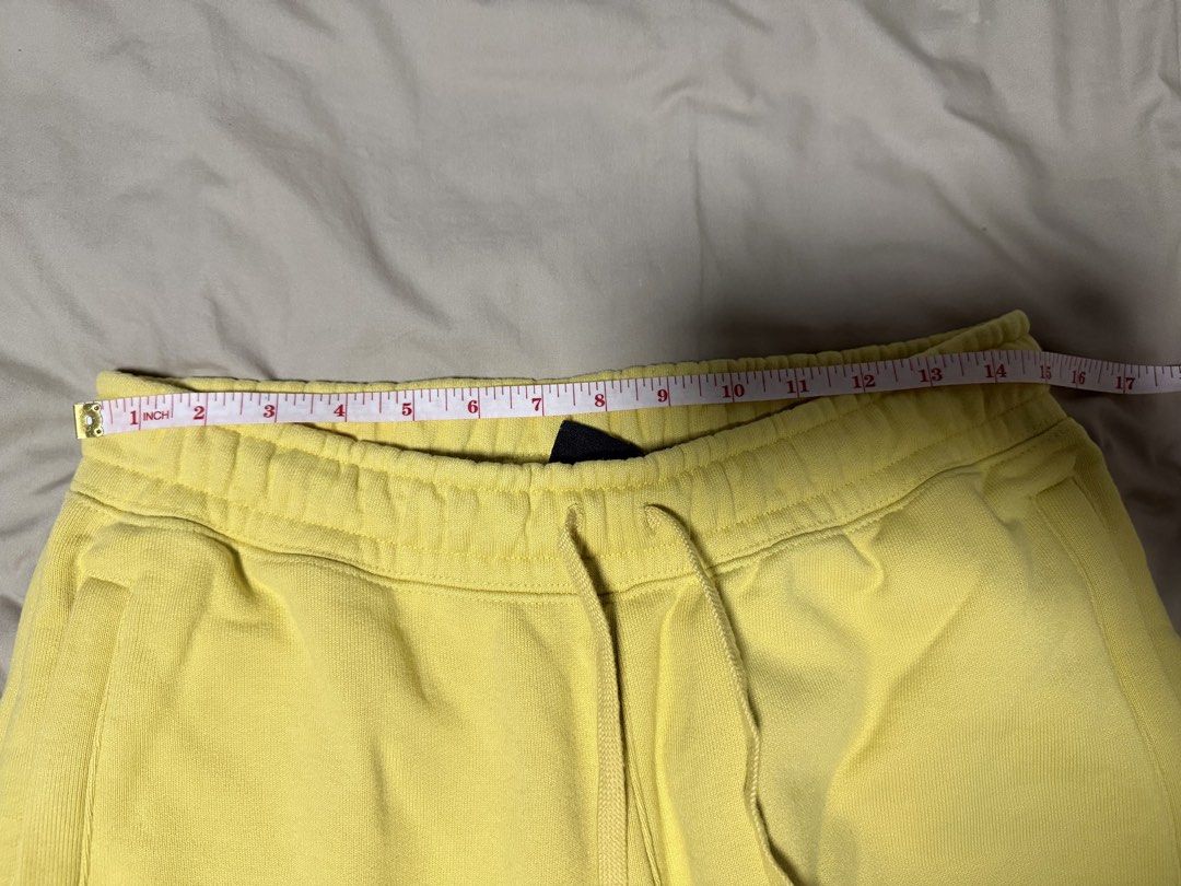 Jordan Sweatpants Yellow Size M (Category: Joggers) located in San Jose del Monte. Submitted by thriftream (Listing ID 1461897375, Image 3). Description: - Yellow Jordan sweatpants - Size M - Elastic waistband with drawstring - Two side pockets - Ribbed cuffs - Ideal for lounging or casual wear - Authentic .
