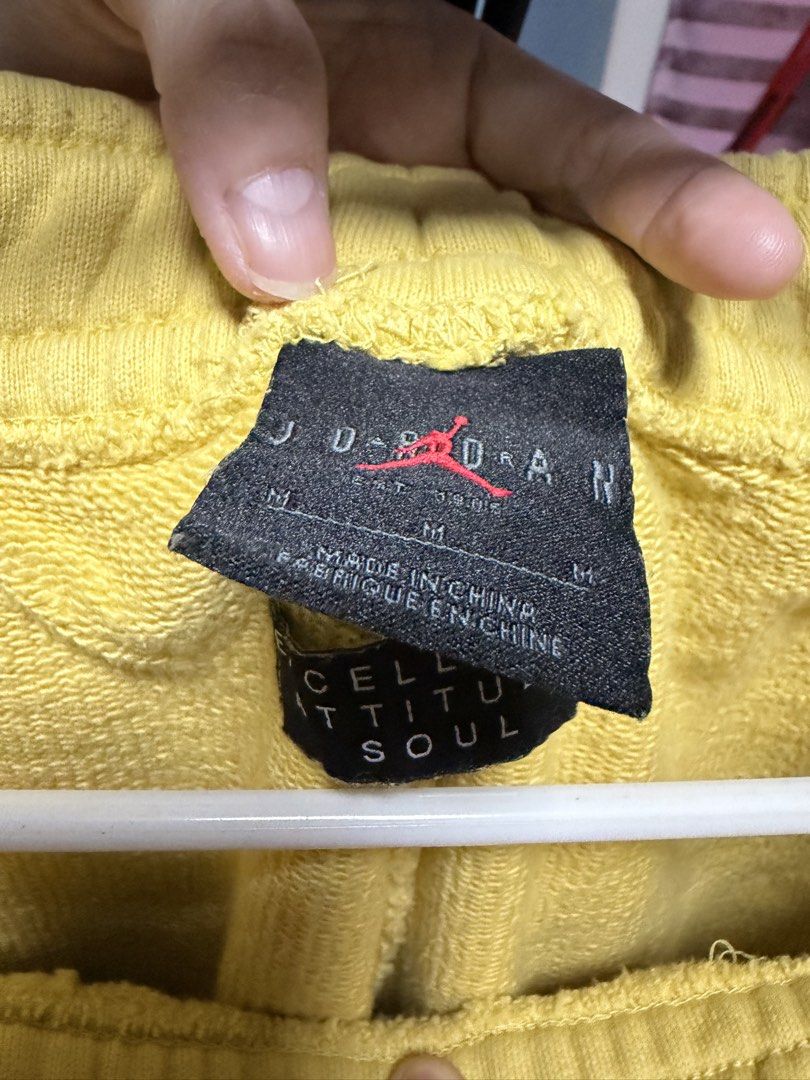 Jordan Sweatpants Yellow Size M (Category: Joggers) located in San Jose del Monte. Submitted by thriftream (Listing ID 1461897375, Image 2). Description: - Yellow Jordan sweatpants - Size M - Elastic waistband with drawstring - Two side pockets - Ribbed cuffs - Ideal for lounging or casual wear - Authentic .