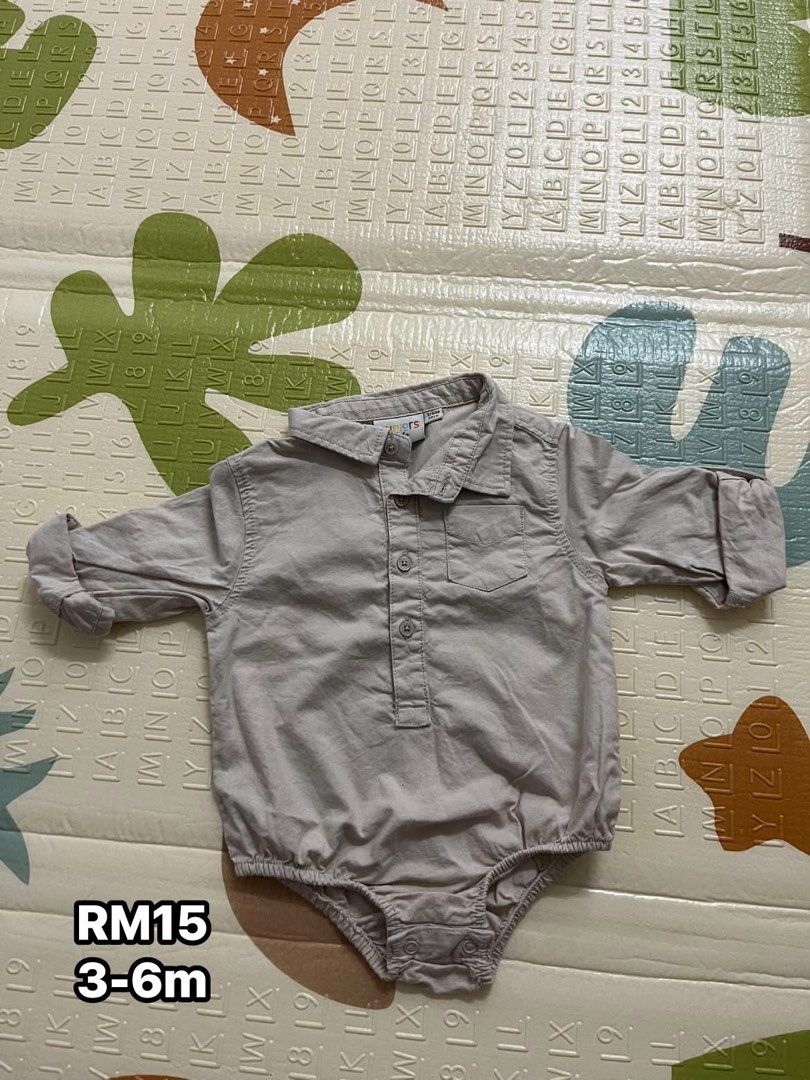 Junior (Category: Babies & Kids Fashion) located in Kluang. Submitted by anszrin (Listing ID 1461941844, Image 2). Description: Harga n saiz pada gambar.