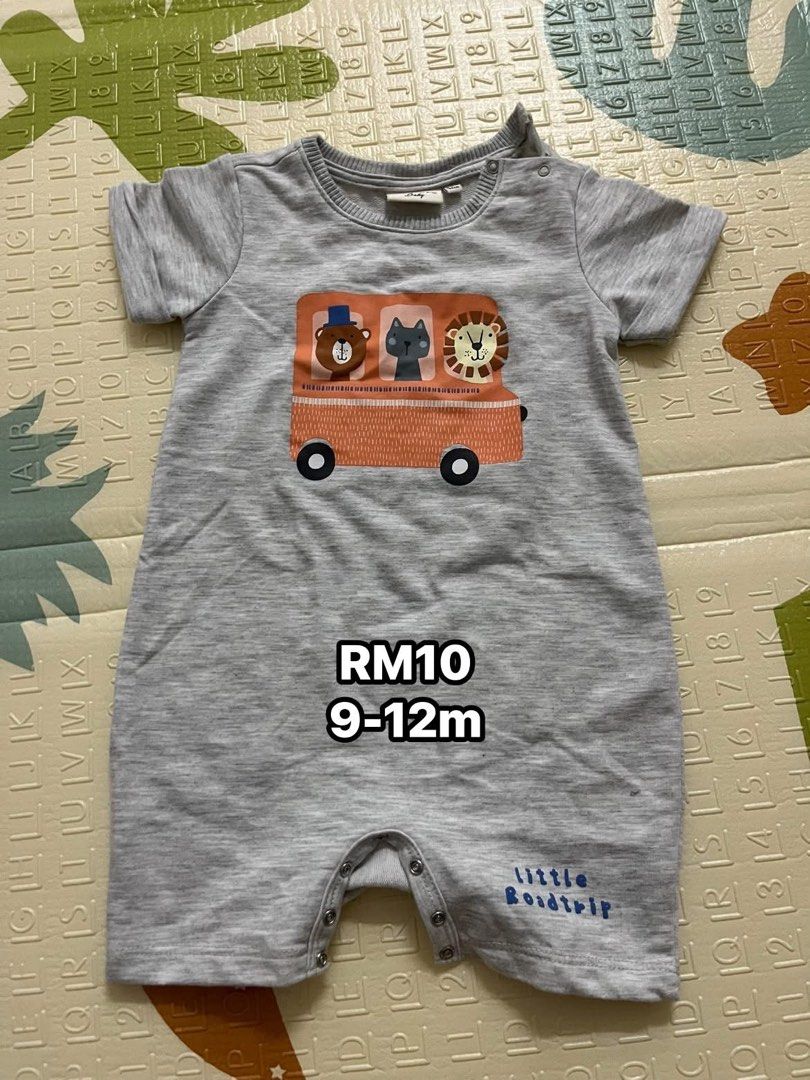 Junior (Category: Babies & Kids Fashion) located in Kluang. Submitted by anszrin (Listing ID 1461941844, Image 3). Description: Harga n saiz pada gambar.