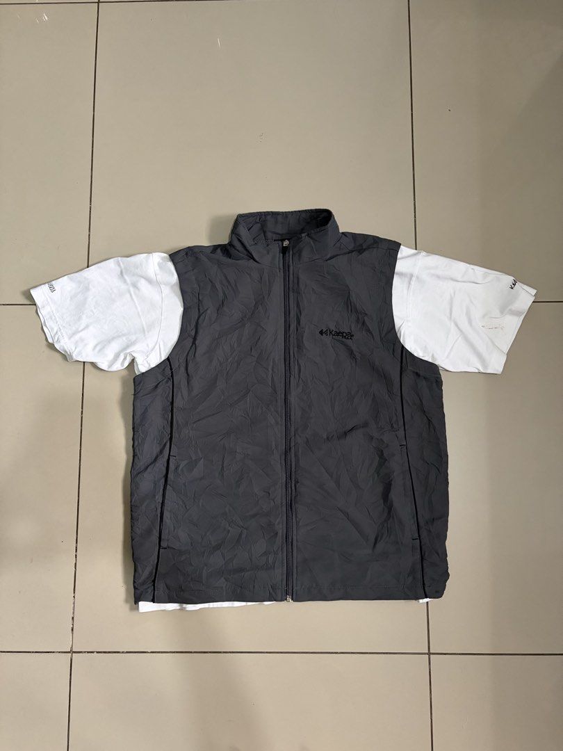 Kaepa Dark Gray Vest (Category: Vests) located in Cavite. Submitted by grabanddeclutter (Listing ID 1461810898, Image 1). Description: Kaepa Dark Gray Vest • Excellent and great condition as new! No issues 🌚 pamorma! Zippers working ✅ • Color rate 9.6/10 • Dimensions: W21.5 L26 • ₱250 + SF • Location: Dasmarinas Cavite No COD gcash payment COD visa LBC only Plus shipping fee Jnt or lalamove.
