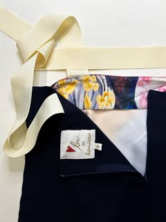 (Category: ) located in . Submitted by bdmc.clothing (Listing ID 1461992084, Image 1). Description: .