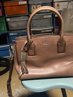 (Category: ) located in . Submitted by aishtela (Listing ID 1461993272, Image 1). Description: .