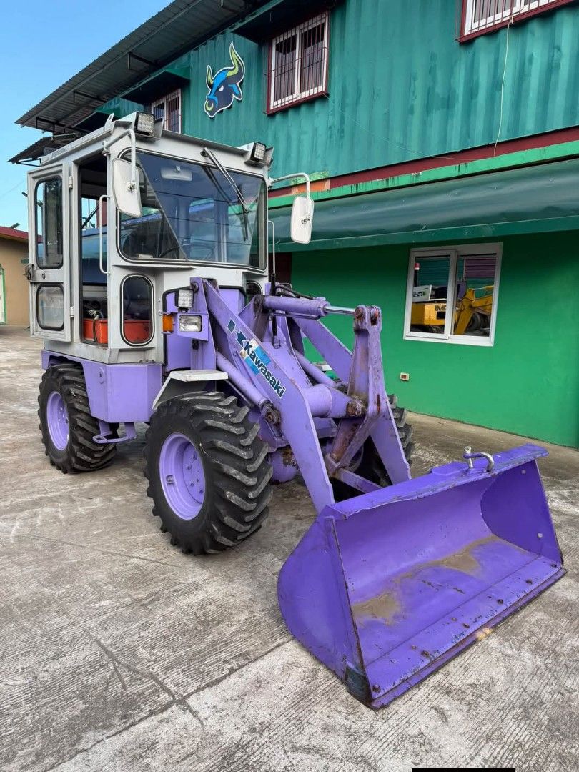 Kawasaki miniloader (Category: Industrial Equipment) located in Manila. Submitted by joemelynas44875 (Listing ID 1461851627, Image 2). Description: kawasaki RA400 mini loader 3,771 hours 3 cylinder 4x4 4 thick tires Japan surplus Free fully recondition Free repaint and upholstery With 1 month warranty for pump and engine For more details and inquiries pls PM.