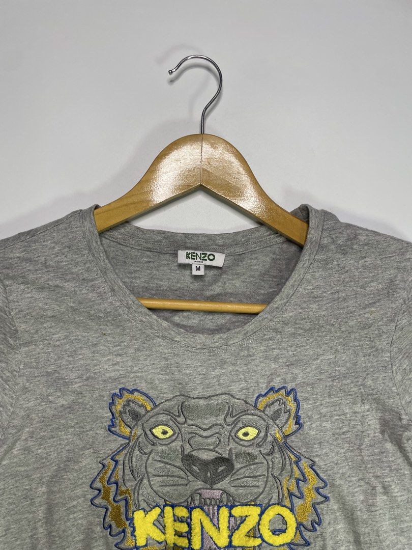 Kenzo Tiger Printed Shirt (Category: Shirts) located in Dasmarinas. Submitted by just_find_castleton (Listing ID 1461858274, Image 2). Description: Kenzo Tiger Printed Shirt M 16.5x24.