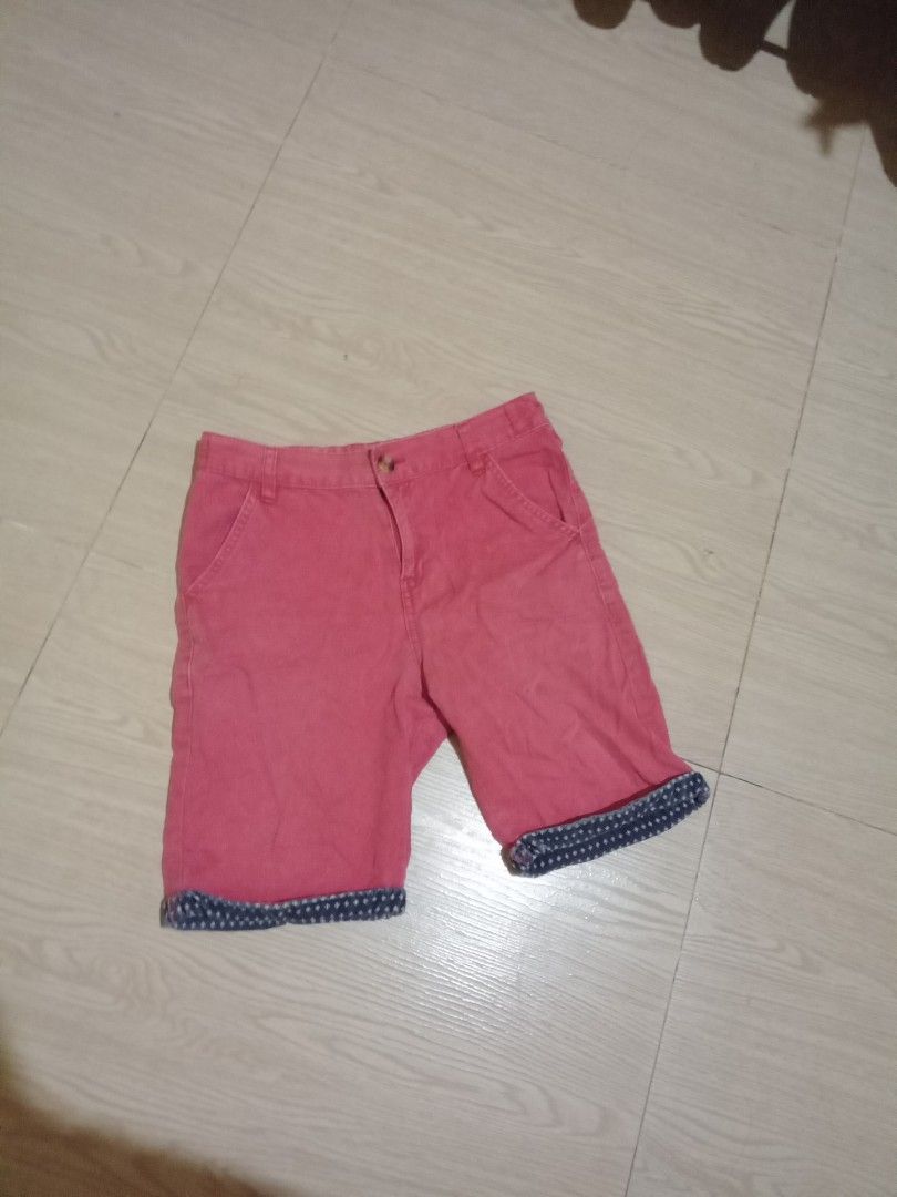 Kid's Short (Category: Babies & Kids Fashion) located in San Fernando. Submitted by _luxielleph (Listing ID 1461800546, Image 1). Description: 7-9 years old.
