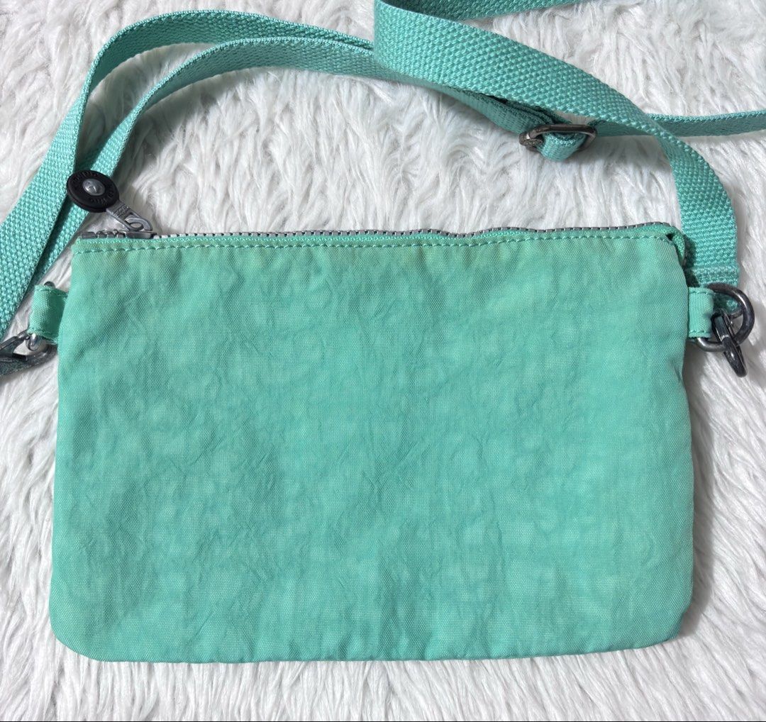 Kipling Crossbody Bag (Category: Cross-body Bags) located in Paranaque City. Submitted by dalle_closet (Listing ID 1461850872, Image 3). Description: size: 9 x 6 inches with normal sign of usage na po pero very presentable pa.