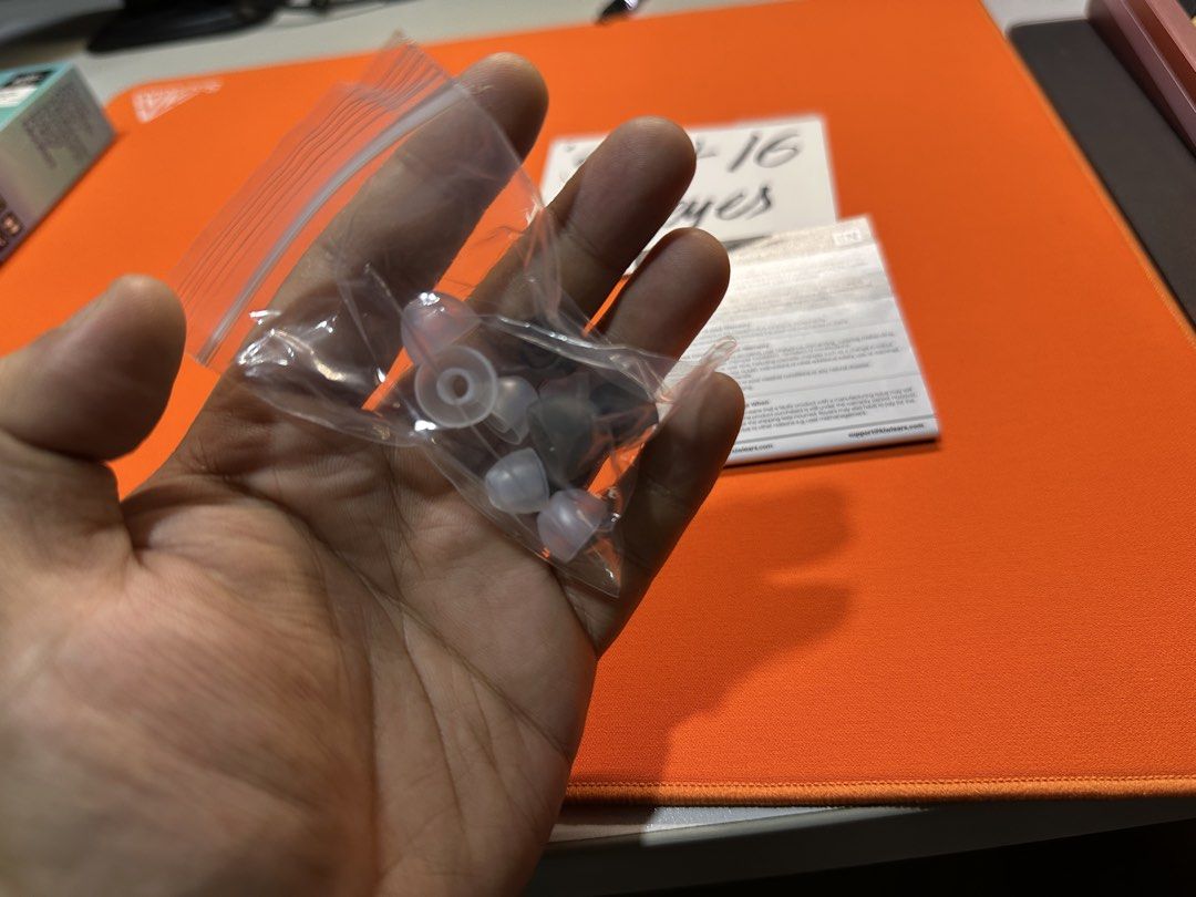 Kiwi Ears Stardust IEM Headset (Category: Headphones & Headsets) located in Cavite. Submitted by biboyharanero (Listing ID 1462033273, Image 3). Description: Kiwi Ears Stardust IEM Headset Negotiable 1DD 4 BA Nireview lang sa YT Warm U shaped (if tama pagkakaalala ko) RFS: Decluttering review units Issue: None: Shipping Methods: -JT express - I will need a 300 PHP sf deposit before shipping -Lalamove - check prices from your pin to sm rosario cav