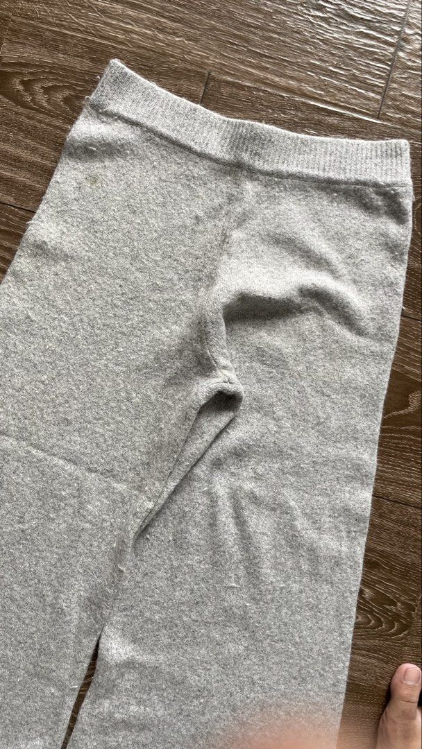 Knit Square Pants (Category: Undergarments & Loungewear) located in Baguio. Submitted by dutefinds (Listing ID 1461857318, Image 3). Description: Knit square pants - Waist-24”-36” garterized Length- 34 Leg opening- 13 Model 24” waist .