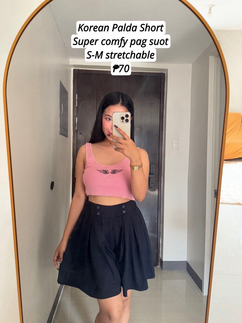 Korean Palda Shorts Stretchable (Category: Shorts) located in Quezon City. Submitted by ronavillezar (Listing ID 1461926332, Image 2). Description: - Super comfy Korean palda shorts - Fits S-M, stretchable - Navy blue / dark blue color in actual - Stylish button details on the waistband - Ideal for casual wear - Versatile and easy to pair with any top.