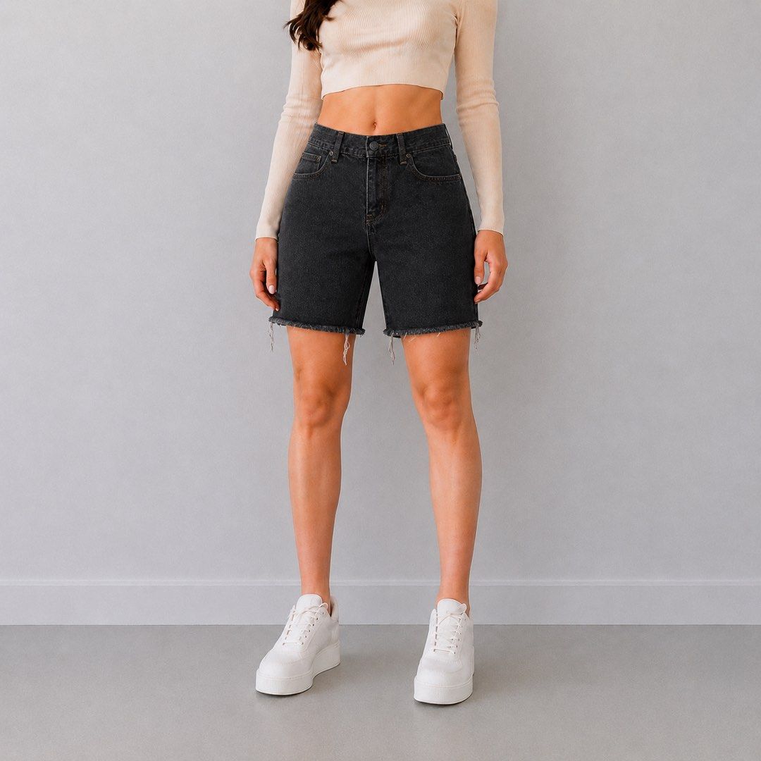 KREW Grey Denim Cutoff Shorts Size 28 (Category: Shorts) located in San Ildefonso. Submitted by rgdeclutters (Listing ID 1462028847, Image 2). Description: W - 28" L - 20".