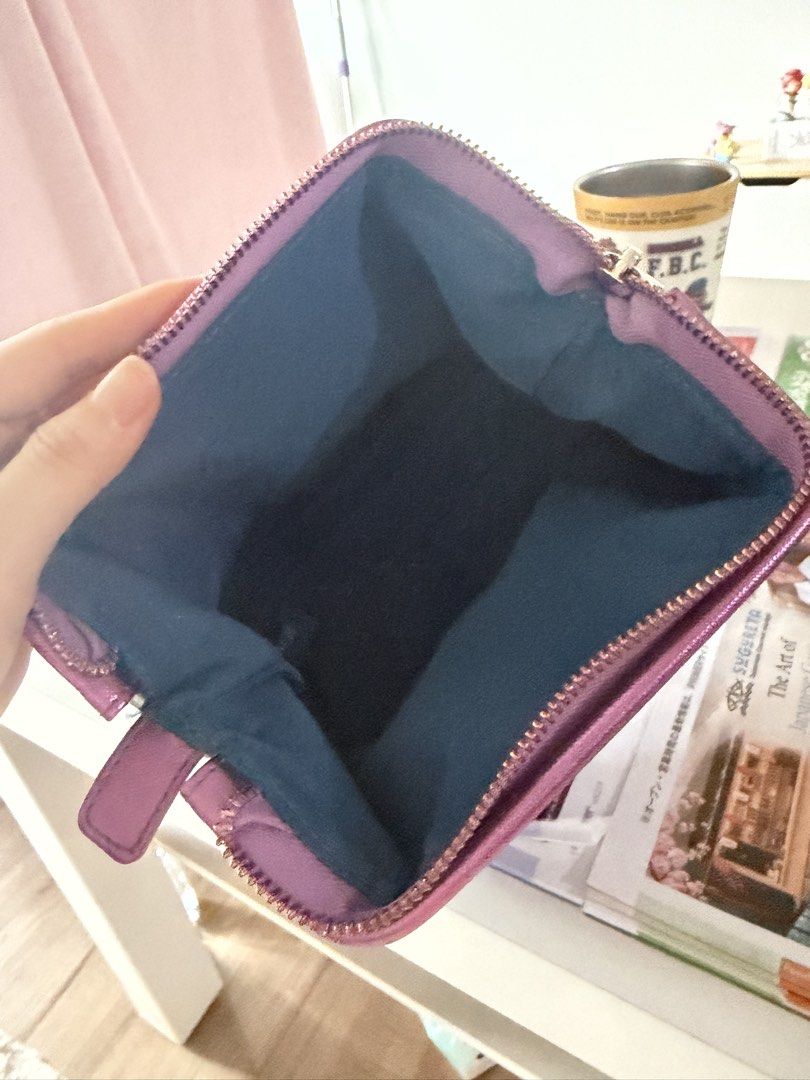 LA MER Ombre Cosmetic Bag (Category: Makeup) located in Manila. Submitted by treeal (Listing ID 1461849551, Image 3). Description: - La Mer cosmetic bag - Stunning pink to blue ombre design - Secure zipper closure - Lined interior for protection - Ideal for travel or everyday organization.