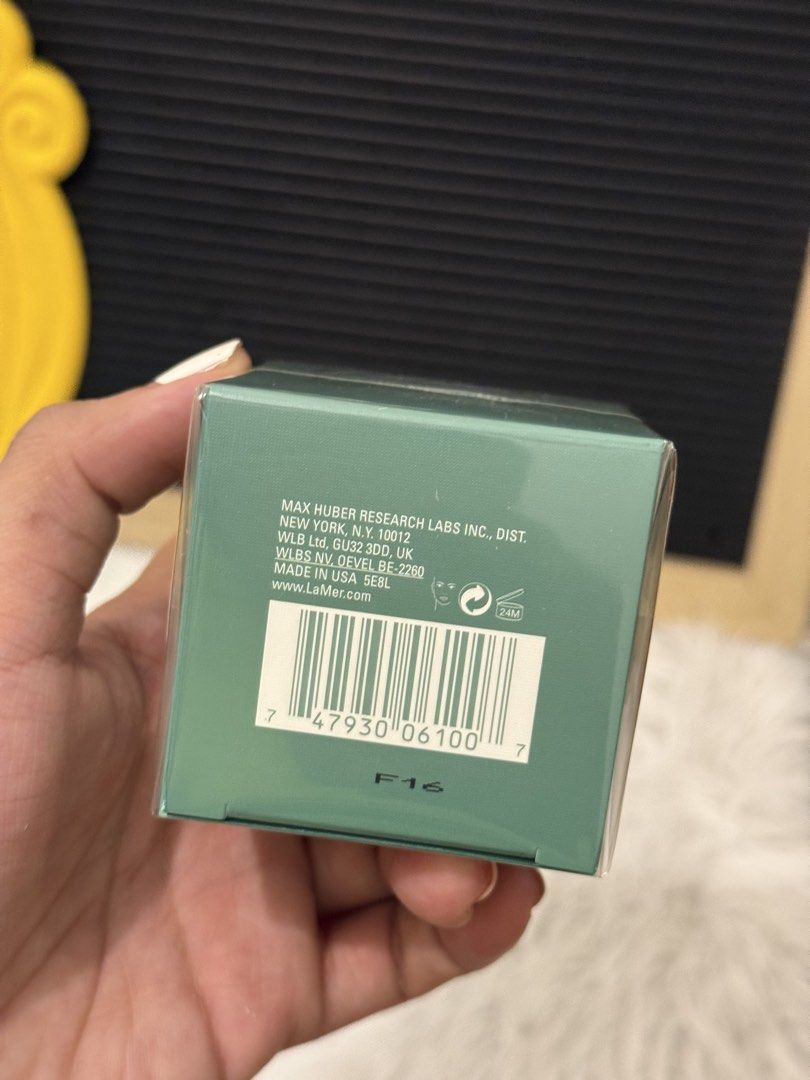 La Mer The Moisturizing Cream (Category: Face Care) located in Quezon City. Submitted by quirksandcurls (Listing ID 1461956284, Image 3). Description: Srp over 6k😅🥰 Sealed.