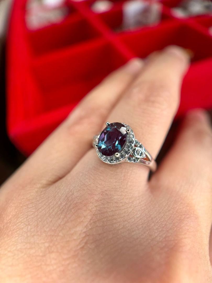 Lab-Grown Alexandrite (Category: Rings) located in Baguio. Submitted by asna_taku (Listing ID 1461902119, Image 1). Description: 💜💙 ALEXANDRITE THAT CHANGES COLOR! 💚❤️ That magical color-changing effect you love—now in a budget-friendly option! ✨ 💎 Lab-Grown Alexandrite ✨ New silver setting 🔄 Beautiful color-changing effect depending on the lighting 💍 Sizes: S5, S6 (2 pcs), S8 💰 ₱5,680 each A stunning alternative for those who love the rar