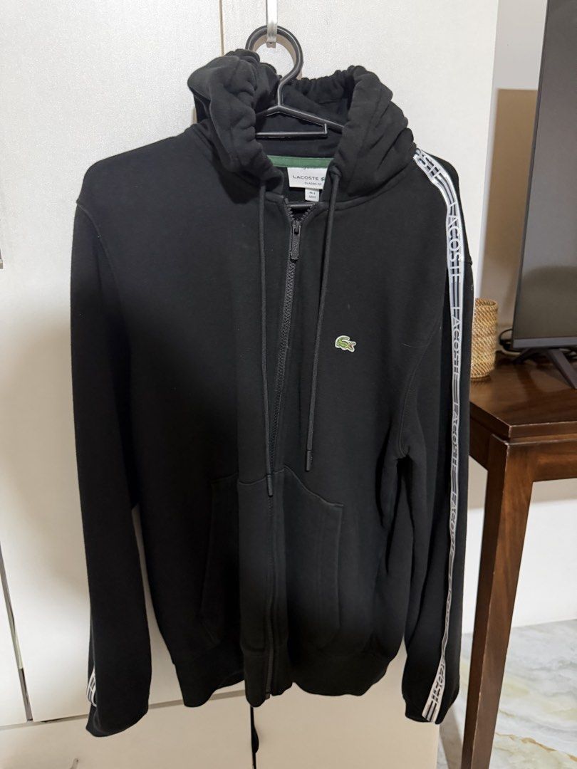 Lacoste Jacket (Category: Coats, Jackets and Outerwear) located in Tagaytay City. Submitted by dazzlepicksph (Listing ID 1461800215, Image 1). Description: Original Lacoste jacket Large.