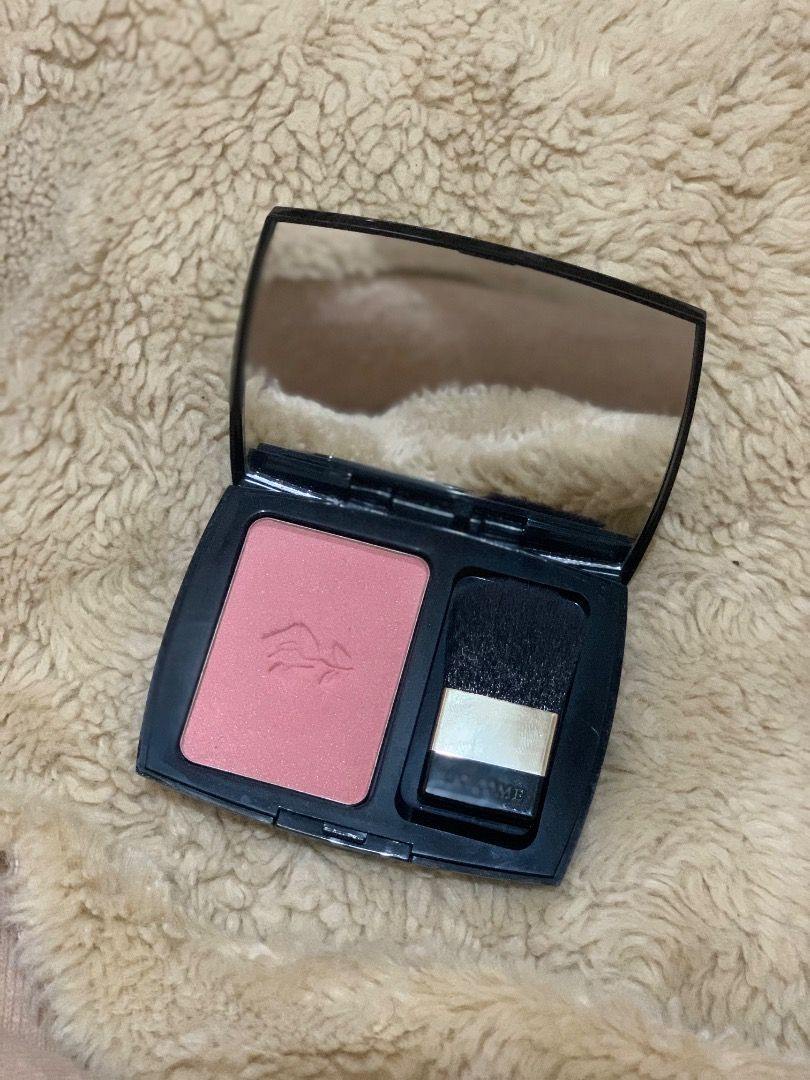 Lancome Blush Subtil with Brush (Category: Makeup) located in Caloocan City. Submitted by ayajaneee (Listing ID 1461839579, Image 2). Description: - Lancome blush in a beautiful pink shade. - Includes original applicator brush. - Features a built-in mirror inside the compact. - Ideal for adding a natural flush of color to your cheeks. - Compact and portable for on-the-go touch-ups..