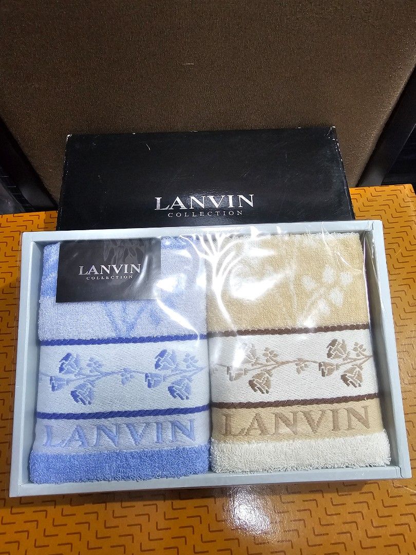 SALE❗LANVIN Face Towel - 2 pcs (Category: Bedding & Towels) located in Quezon City. Submitted by senyoramaria (Listing ID 1461932231, Image 1). Description: LANVIN Face Towel 2 pcs 13 x 13 inches Php700❗.