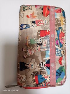 （分類：）位於 。 由 mickypmouse 提交（商品編號 1461972534，圖片 1）。簡介： 。