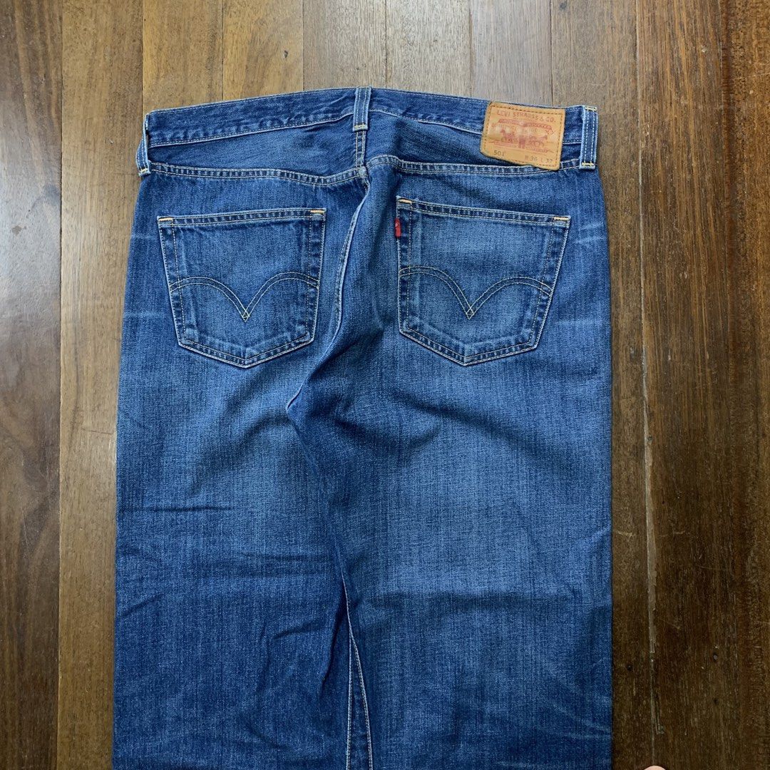 LEVIS 501 DENIM PANTS (Category: Jeans) located in Dagupan City. Submitted by _pinkman (Listing ID 1461963462, Image 3). Description: Levis 501 Denim Pants 34-36” waistline 35.5” length (altered) 9” leg opening issue: fraying.