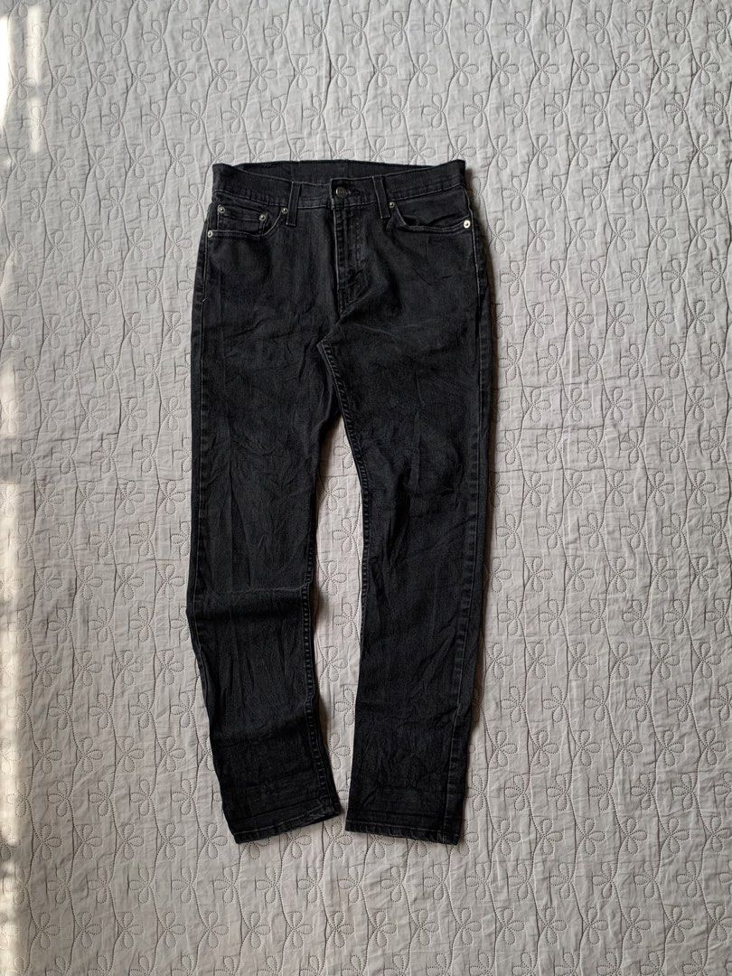 Levis 511 Slim Taper Black Jeans (Category: Jeans) located in Imus. Submitted by wwew.shop (Listing ID 1461908732, Image 2). Description: 30 W 41 L 10 T 7 Hem Condition: Excellent Colorrate: 10 Issue(s):.