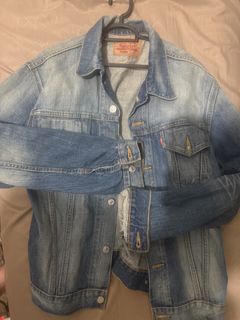 (Category: ) located in . Submitted by dunhill5 (Listing ID 1461965118, Image 1). Description: .