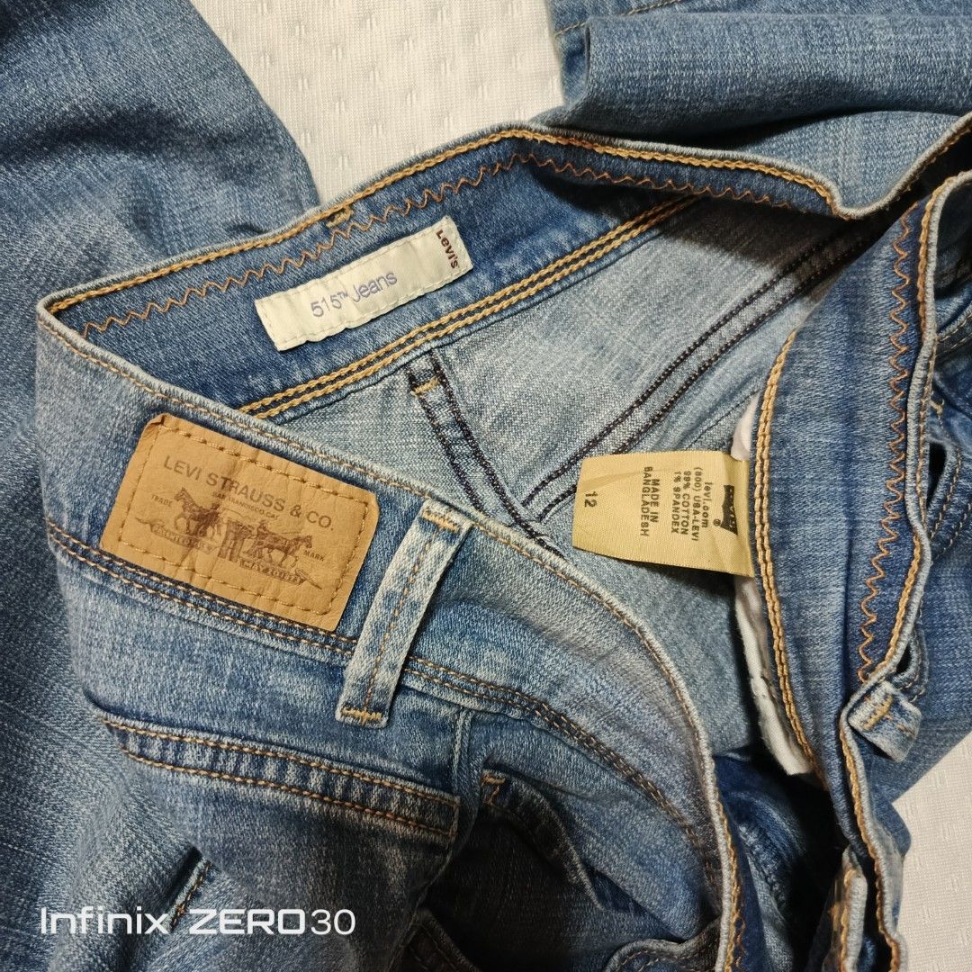 LEVI'S LONG SHORT WOMEN 34-36 (Category: Shorts) located in Quezon City. Submitted by ahyaladyblue (Listing ID 1461932425, Image 3). Description: .