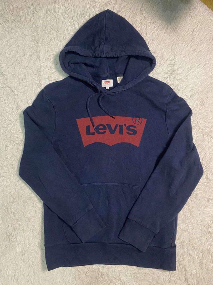 Levi’s Strauss pull over jacket Batwing logo (Category: Coats, Jackets and Outerwear) located in Butuan. Submitted by exodus.co (Listing ID 1461952753, Image 1). Description: .