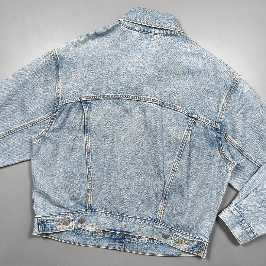 LEVI'S TRUCKER DENIM JACKET (Category: Coats, Jackets and Outerwear) located in Baguio. Submitted by curatedandselected (Listing ID 1461904824, Image 3). Description: Size: medium Dimes: 22.5W x 25L Condition: 9.5/10 Fabric: denim.