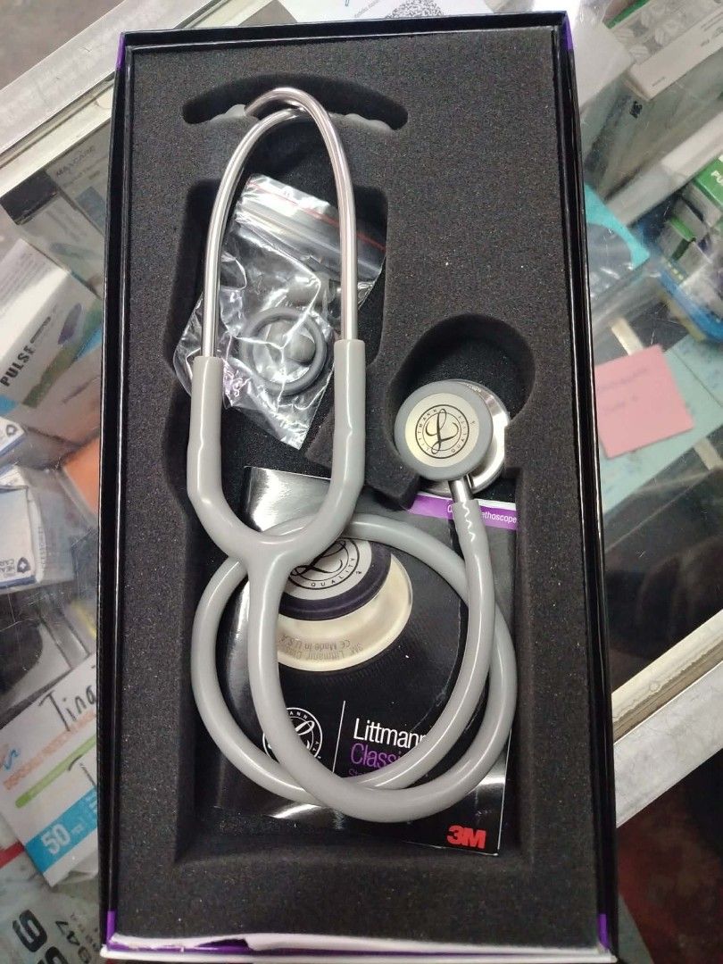 Littmann ClassicIII (Category: Medical Supplies & Tools) located in Quezon City. Submitted by medicsupplies_09 (Listing ID 1461868528, Image 2). Description: Same day deliver.