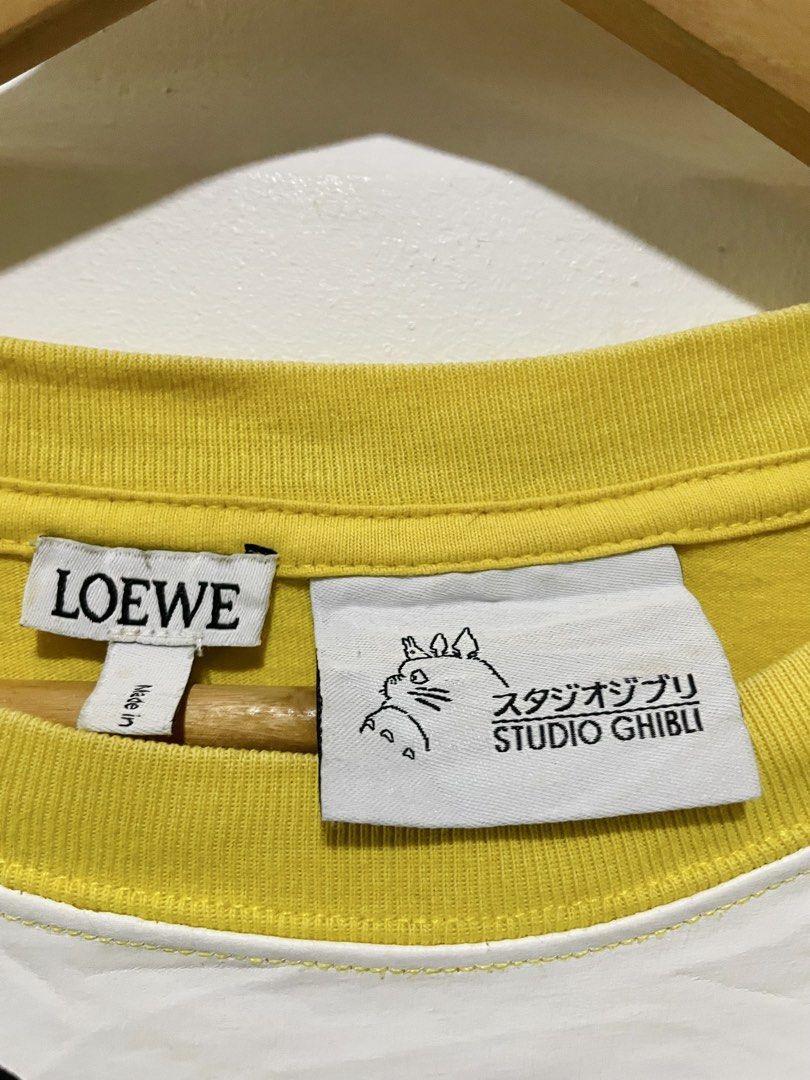 Loewe x Studio Ghibli Totoro shirt (Category: Luxury Apparel) located in Cebu City. Submitted by thrifted.john (Listing ID 1461951164, Image 3). Description: Loewe x Studio Ghibli Totoro shirt - Size S on tag fit to M - Dimes: W19 / L28 - Good condition - 9.5/10 colorate & condition - missing tags 650 Loc: Cebu Unli Vc, Vouch .