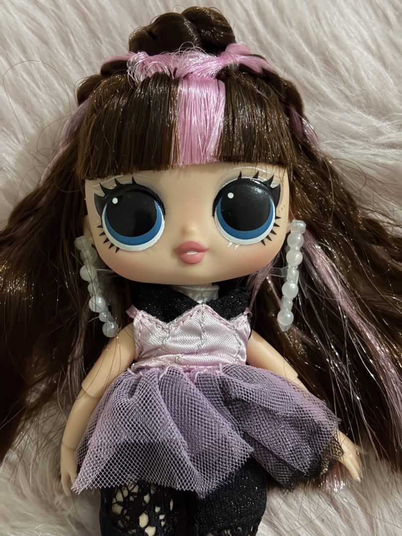 LOL teens (Category: Kids Toys) located in Quezon City. Submitted by mc.dandelion (Listing ID 1462021573, Image 2). Description: Complete accessories .
