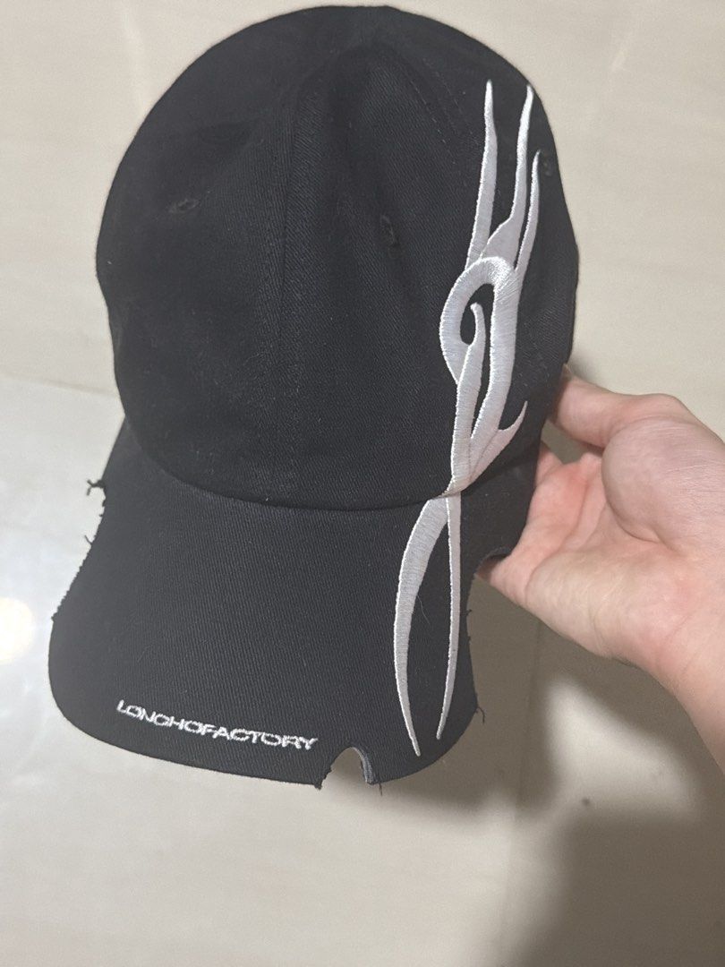 lonchofactory cap (Category: Caps & Hats) located in Singapore. Submitted by mane0 (Listing ID 1461908962, Image 1). Description: got this cap a while back but it's been sitting in my room. Time to let it go.
