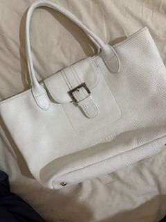 (Category: ) located in . Submitted by thriftstarbags (Listing ID 1461861674, Image 1). Description: .