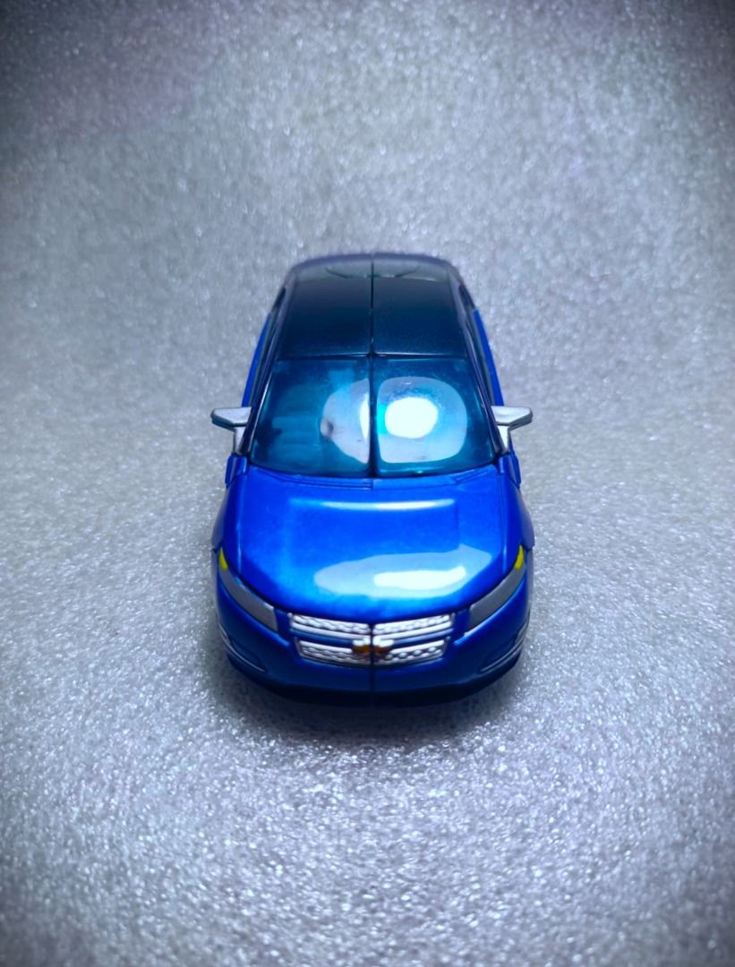 Loose ROTF JOLT Deluxe Class Hasbro Autobot Transformers (Category: Action & Battle Toys) located in Pasay City. Submitted by Chariselyn (Listing ID 1461960804, Image 3). Description: Loose ROTF JOLT (800+sf) Deluxe Class Hasbro Autobot Transformers Series: Movie - Transformers: Revenge of the Fallen, 2009 Scale: 6 inches Stock: 1 Condition: 10/10 Issues: 0 Accessories: complete accesories, no manual Mode of Payment: GCash or through your rider S