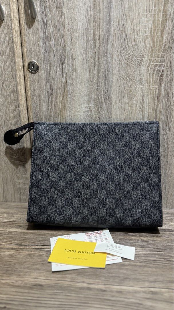Louis Vuitton Damier Graphite Canvass Pouch (Category: Luxury Bags & Wallets) located in Taguig. Submitted by soranghae.co (Listing ID 1461837301, Image 2). Description: Guaranteed Japan Sourced Japan Preloved no flaws/issues .