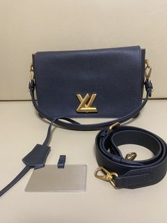 (Category: ) located in . Submitted by aikara683 (Listing ID 1461980329, Image 1). Description: .