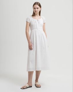 (Category: ) located in . Submitted by declutter_my_clothes (Listing ID 1461853072, Image 1). Description: .
